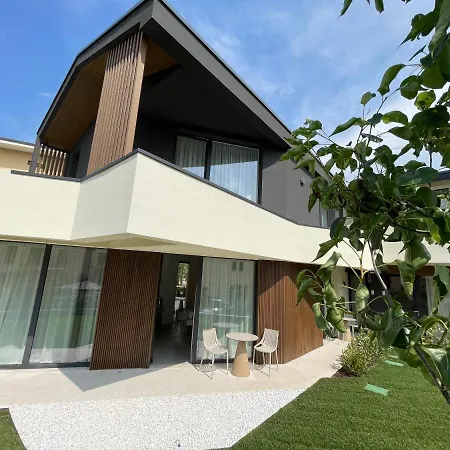 Konukevi San Zeno 4*