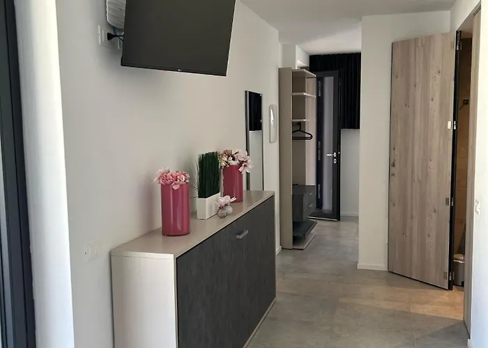 San Zeno בית הארחה 4*